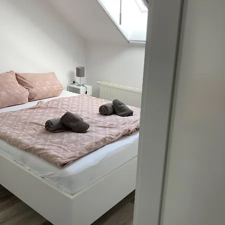 Fewo Lindenhof Appartement *